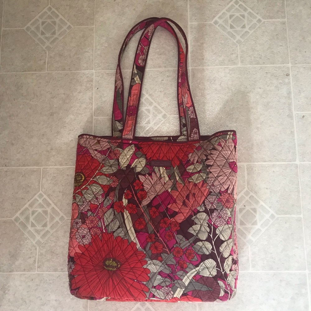 Vera Bradley tote bag!